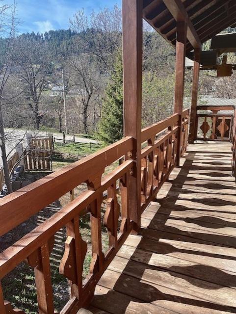 Appartement Avec Vue Et Jardin Formiguères Екстериор снимка