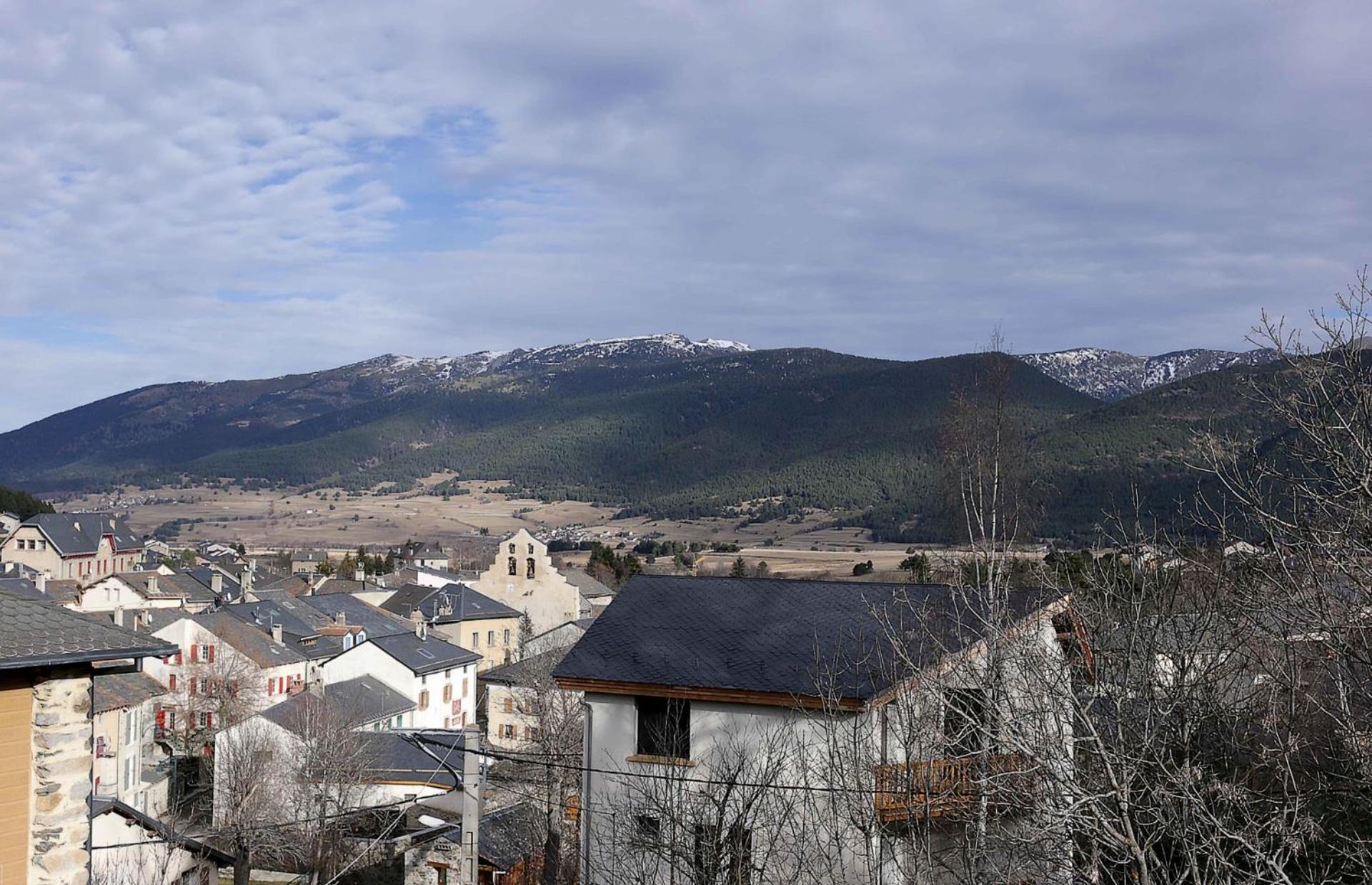 Appartement Avec Vue Et Jardin Formiguères Екстериор снимка